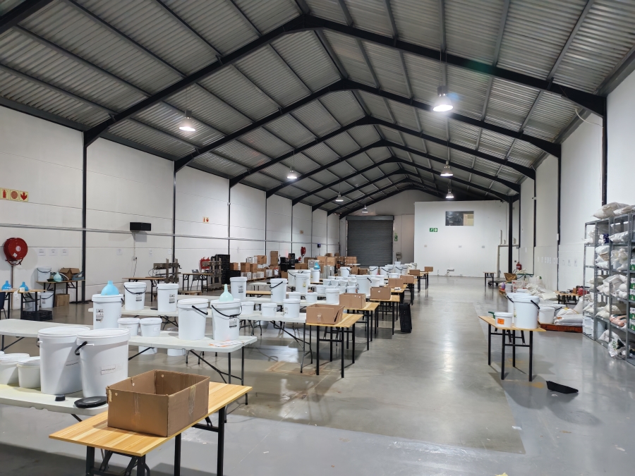 To Let Commercial Property for Rent in Asla Park Western Cape